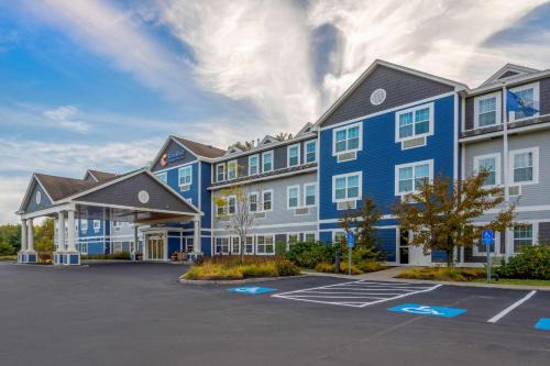 Wilton Hotel | Comfort Inn & Suites Wilton