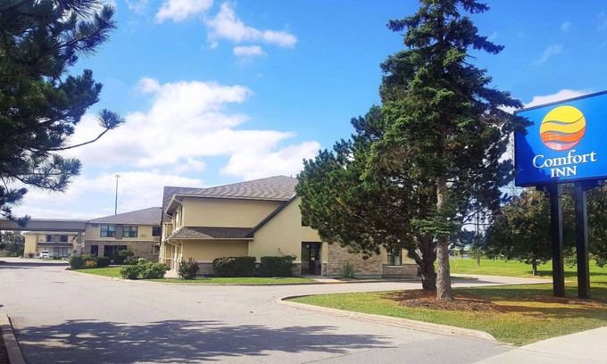 Black Creek Hotel | Comfort Inn Toronto North