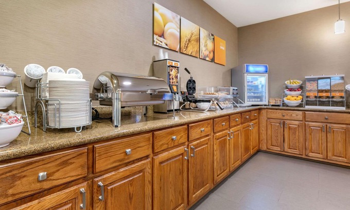 Batesville Hotel | Comfort Suites Batesville