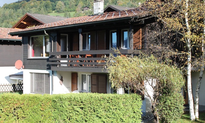 Brienz Apartment | Comfort vacation apartment on the foot of the Rothorn in sunny, quiet location