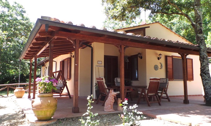 Monteverdi Marittimo House | Comfortable cozy and relaxing Sun and Moon cottage for 6 people