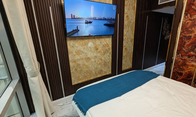 Ras Al Khaimah Apartment | Comfortable 2-bedroom vacation Apartment at Beachfront Marjan Island UAE Living