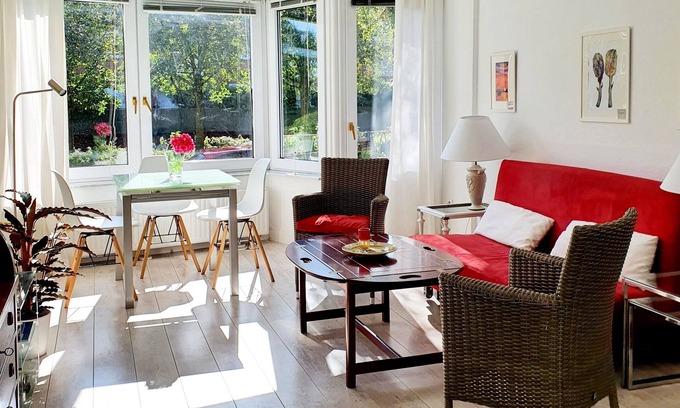 Niendorf Apartment | Comfortable 2-room apartment near the subway in a quiet location