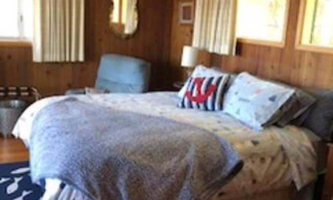 Cleone House | Comfortable 4 BR - 3 BA with large deck and distant peaceful ocean view