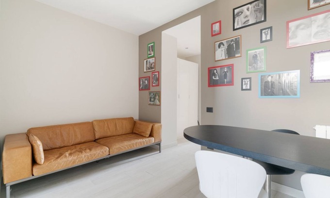 Zona Padova Apartment | Comfortable 70 sqm apartment located on the first floor of a building without a lift. The accommodation can accommodate up to 4 people and is equipped with all comforts.The property is located a few steps from Parco Trotter, a large public park ideal for