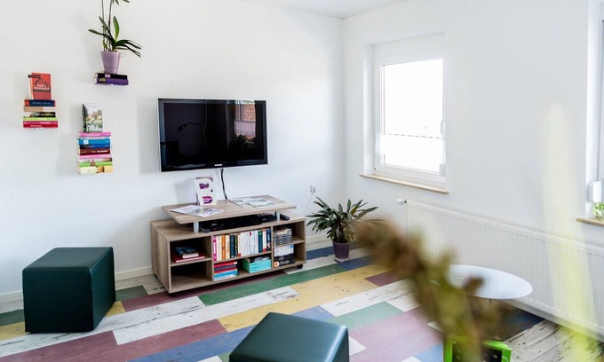 Grossheubach Apartment | Comfortable and cozy vacation apartment (51 sqm) with sunny balcony