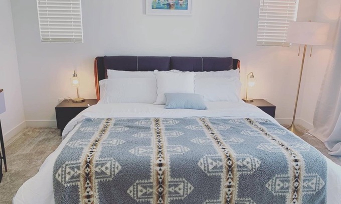 Patton House | Comfortable and Spacious Rental Home in Prime Location2-bedroomPet-Friendly