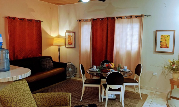 Kingston Apartment | Comfortable Apartment 1BR King Bed with AirCon