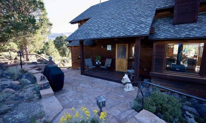 Torrey Cabin | Comfortable cabin and with all the comforts of home in an exquisite setting.