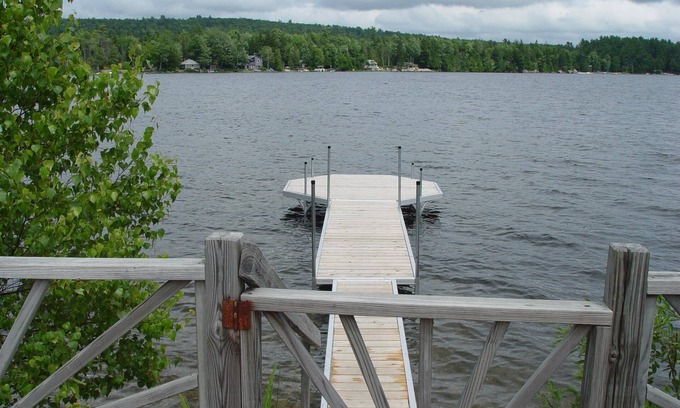 Franklin Cottage | Comfortable Cottage Located Directly On The Water With Large Wrap Around Deck