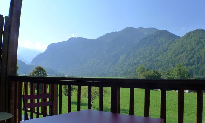 Samoens Apartment | Comfortable duplex with south balcony, pets allowed and parking