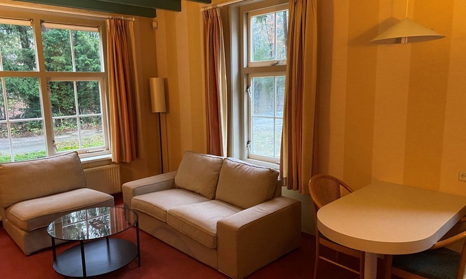 Municipality of Zeist House | Comfortable Getaway with On-site Dining, Free Parking, and a Quiet Escape