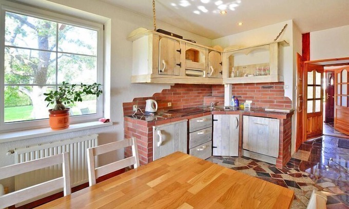 Slawno House | Comfortable holiday home with a garden, Noskowo
