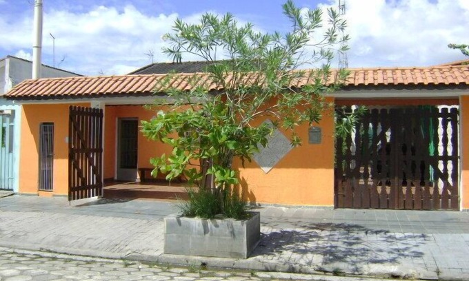 Loty House | Comfortable house in Mongaguá Costa beach Azul