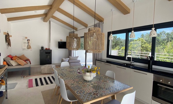 Tavarede House | Comfortable vacation home for nature and beach lovers in beautiful surroundings.