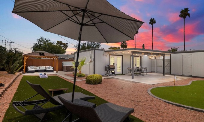 Mereway Manor House | Comfy Scottsdale Home W/Hot Tub!