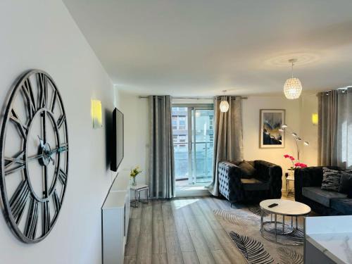 Clementswood Apartment | Comfy Stay - High Road Ilford