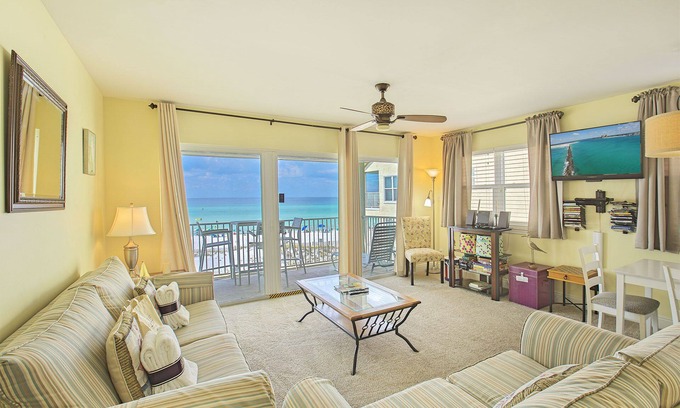 Seagrove Beach Condo | Commodore's Retreat 207 - Gulf Front! Seagrove Beach! 30A! Community Pool!