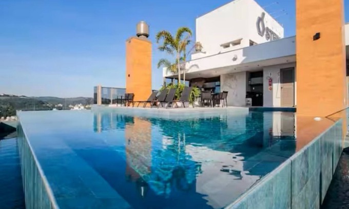 Centro Apartment | Complete Apartment 900m from Oktoberfest with Rooftop Pool, Gym and Wi-Fi