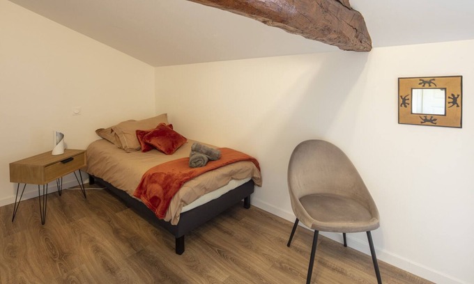 Vaux-en-Beaujolais House | Completely renovated 4-star property in the middle of the vineyards