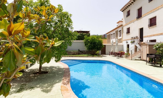 Melegis Cottage | Complex of 3 apartments with swimming pool