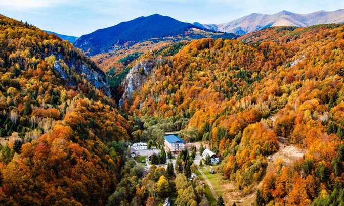 Uricani Hotel | Complexul Turistic Cheile Butii