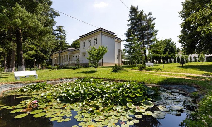 Racaciuni Resort | Conacul Buzdugan