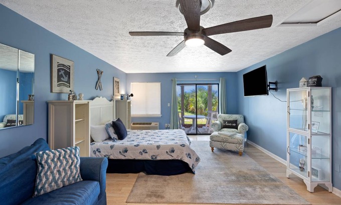 El Centro Beach Condo | Condo ∙ 1 bedroom ∙ 3 guests