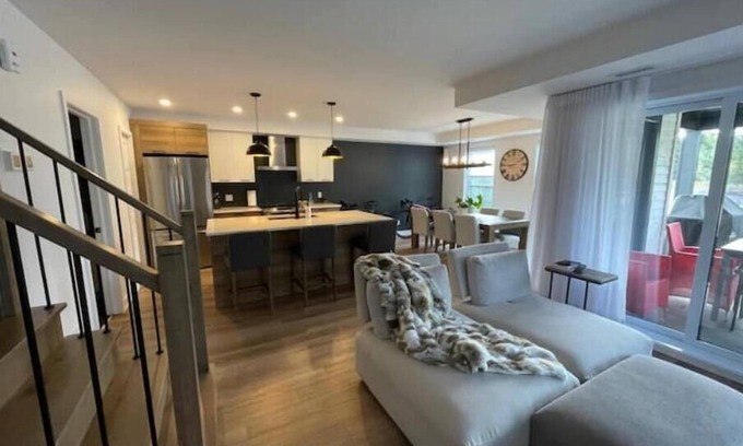 Bromont Condo | Condo Luxueux Tout Équipé - 28jrs Minimum