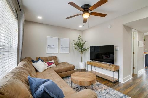 Oxford Apartment | Condo with Pool Walk to University of Mississippi!