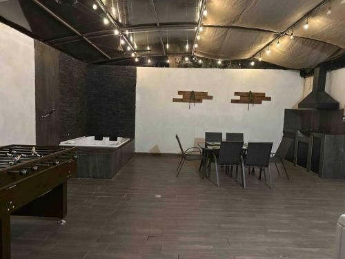 Los Mochis House | Confortable casa con patio grande Jacuzzi