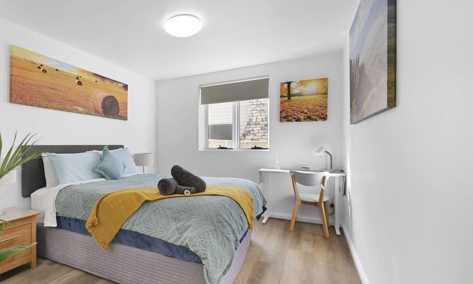 Orange Apartment | Conservatorium Villa 1 - Very Central - with Netflix & Disney Plus