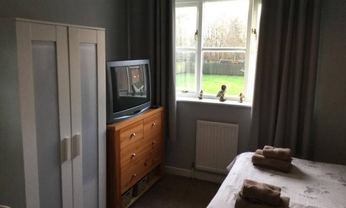 Cannards Grave Bed & Breakfast | Constantine Court Homestay nShared bathroom with owner