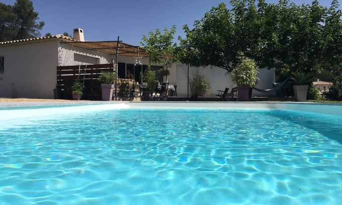 Meounes-les-Montrieux House | Contemporary Villa with Pool