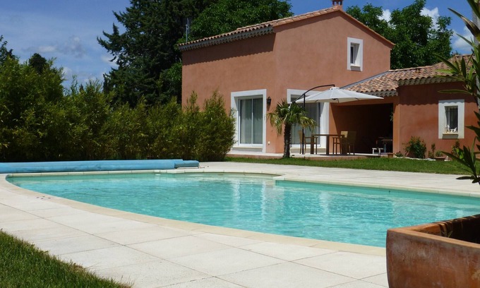 Cavaillon Cottage | Contemporary Cottage Rental: wooded property, private pool, view Luberon