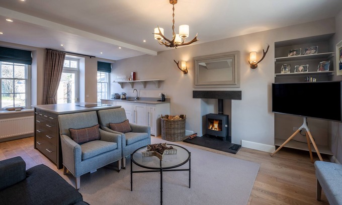 Ballater House | Contemporary Cottage in Ballater Village