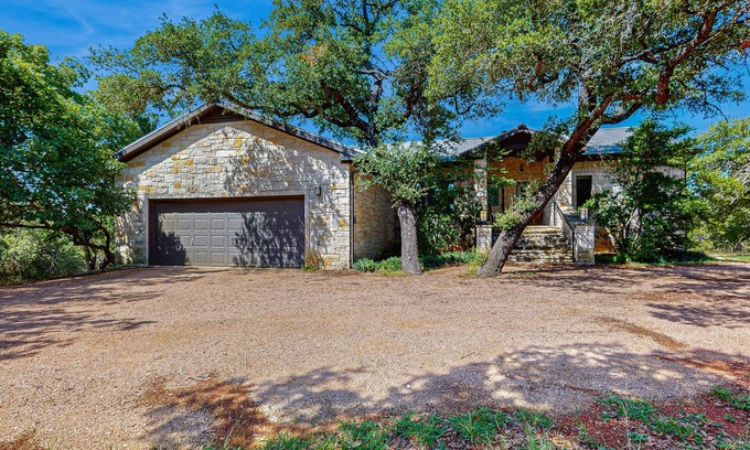 Bear Creek House | Contemporary dog-friendly house w/private gas grill, hot tub, & outdoor pool
