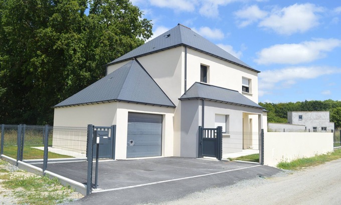 Vilde-Guingalan House | Contemporary house in Vildé guingalan 5 km from Dinan P M R from 2 to 10 people