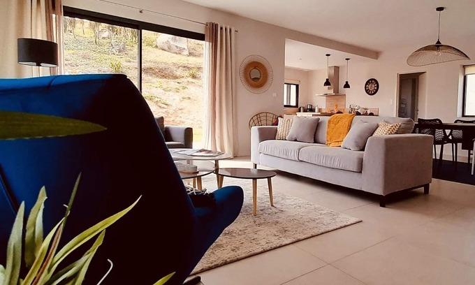 Tregastel House | Contemporary house * (110 m2), 5-minute walk from sandy beaches and the GR
