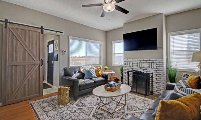 Meridian House | Convenient location Modern Farmhouse