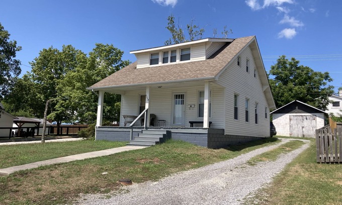 Alcoa House | Convenient to Knoxville, Dollywood, Univ. of TN