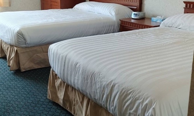 Amherst Hotel | Conveniently located directly off the highway