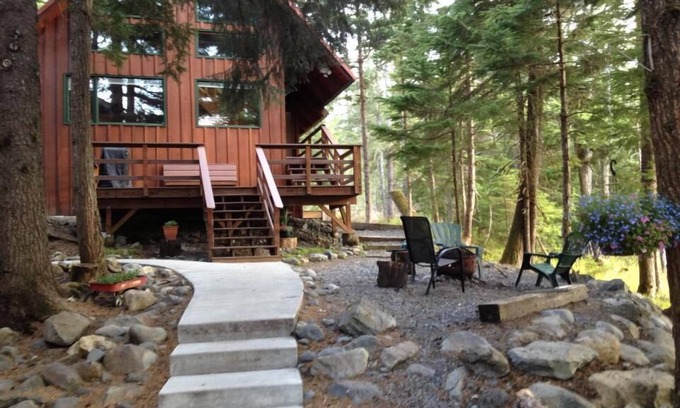 Alyeska Ski Chalet | Conveniently Located - Peaceful Chalet w/mountain views, firepit, gas BBQ