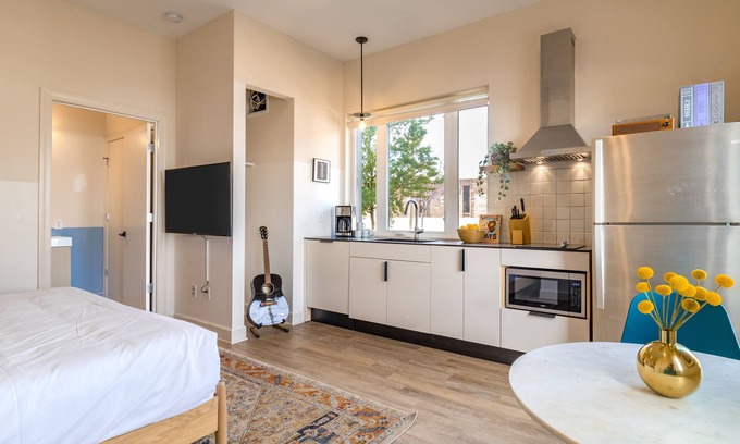 Buena Vista Apartment | Conway B101 by AvantStay | Studio in the Heart of Nashville
