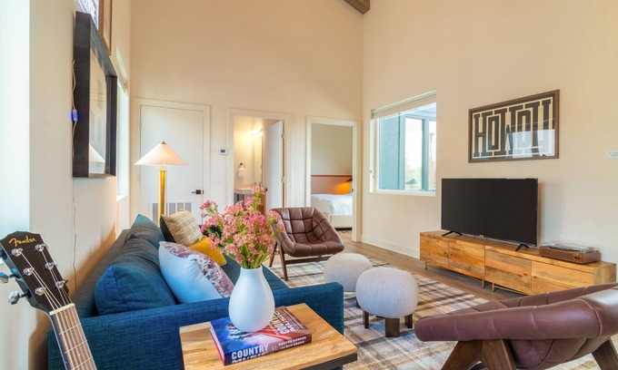Buena Vista Apartment | Conway B203 by AvantStay | Private Balcony, Near Broadway