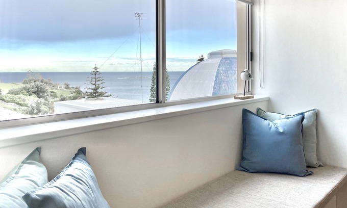 Coogee Hotel | Coogee Sands Hotel and Apartments