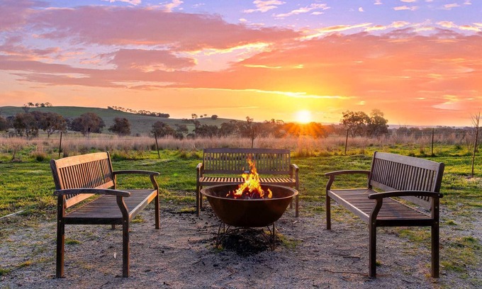 Borenore House | Cooinda Cottage - Beautiful Borenore Farm Stay