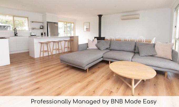 Borenore House | Cooinda Cottage - Farm Stay in Borenore Country