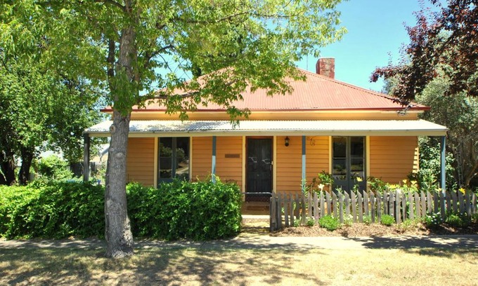 Cooma House | Cooma Cottage