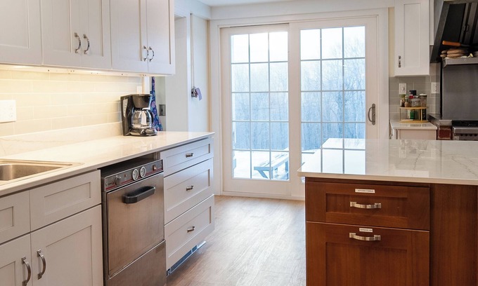 West Dover Hotel | Cooper Hill Inn